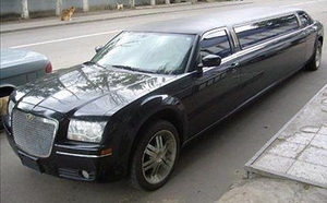Лимузин Chrysler 300C Черный 10 мест
